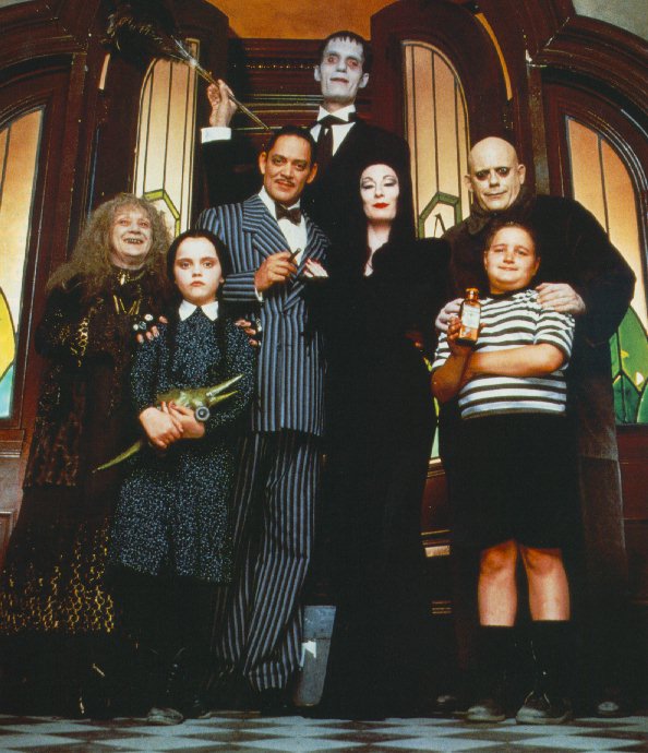 Mks filmas TheAddamsFamily-01