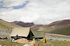 Sara and Evelyn relax at base camp, Hemis National Park, Ladakh, India (2012/08/04)