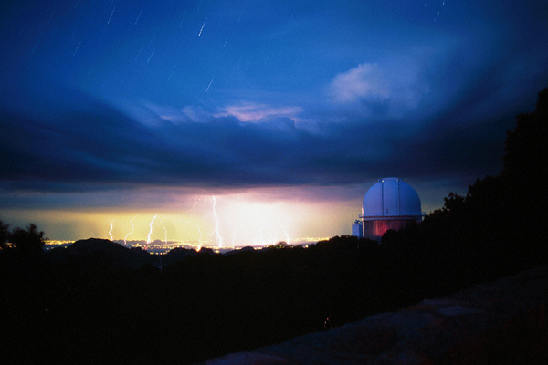 KPNO Lightning shot