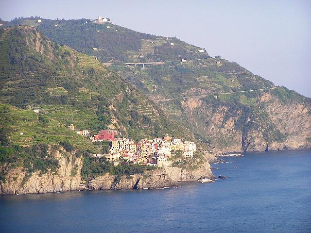 P6181625.JPG - Manarola in the distance