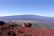 Mauna Loa from Hale Pohaku, Mauna Kea, HI (2004/03/19)