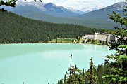 Lake Louise and chateau, Banff National Park, Alberta (2004/07/28)