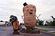 Mr. Potato and Spudly!!!!, Trans-Canada highway, western New Brunswick (1997/08/15)