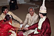 Indian marriage ceremony, Kalibari Temple, Burtonsville, MD (2007/05/12)